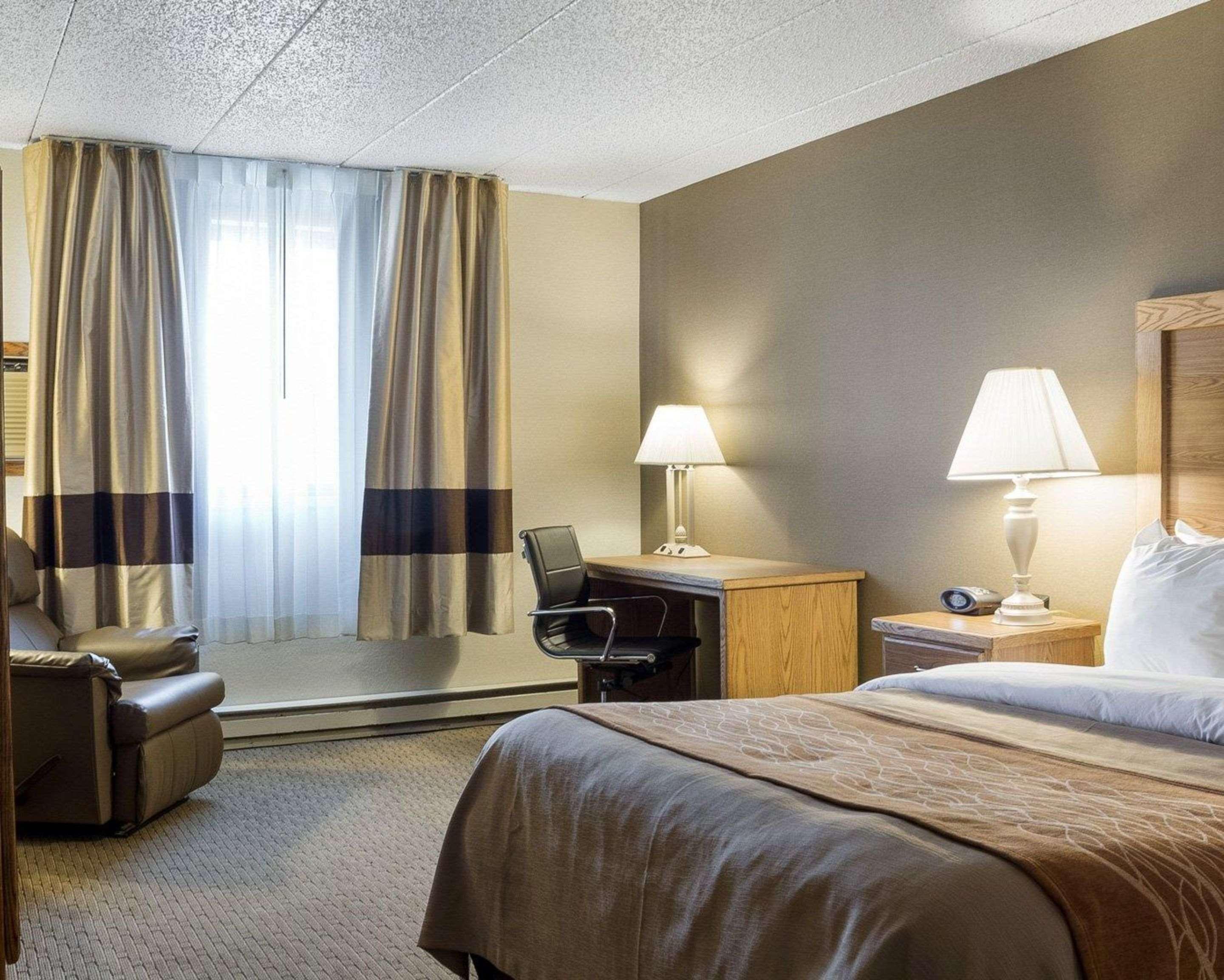 Quality Inn Bismarck I-94 Екстер'єр фото