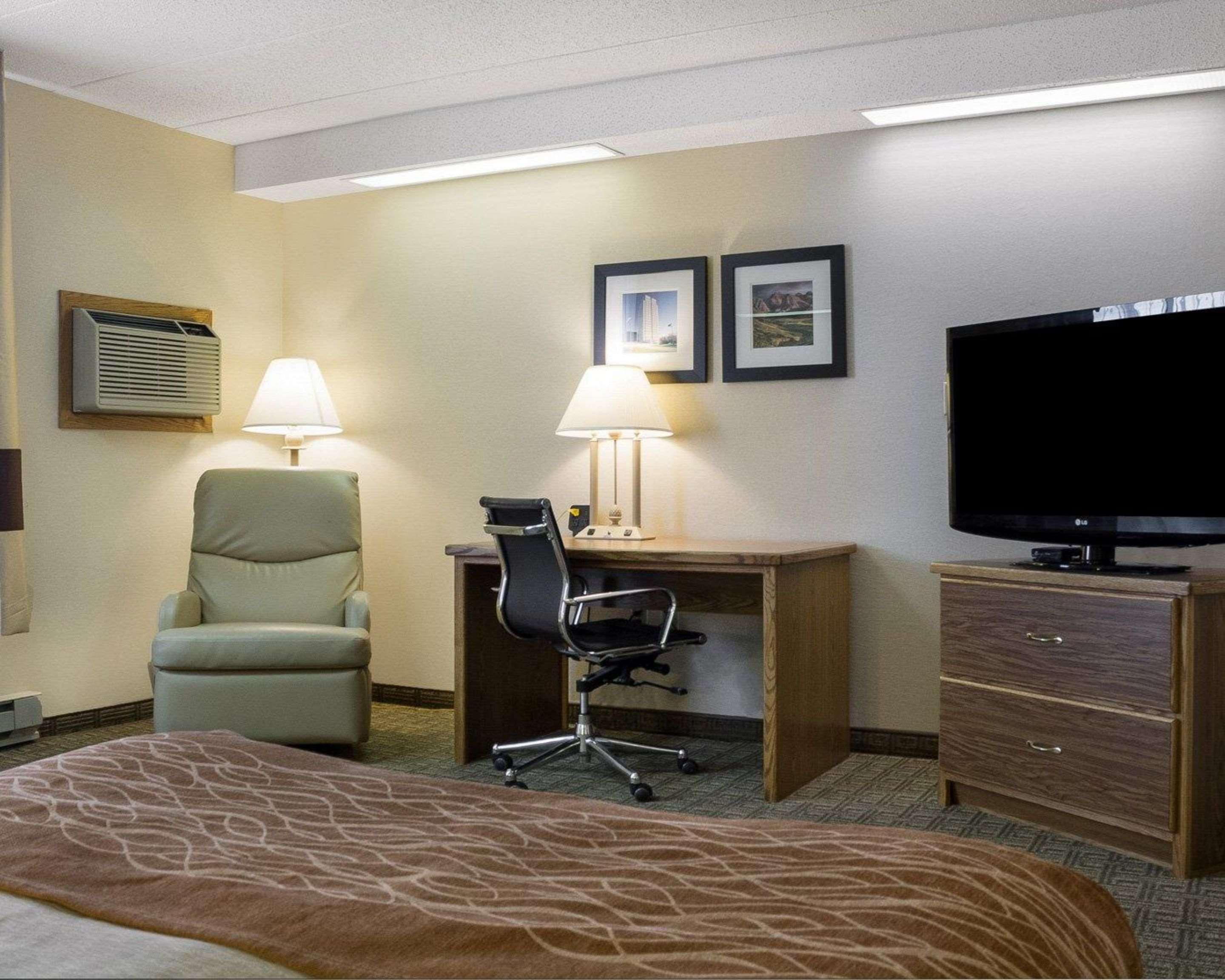Quality Inn Bismarck I-94 Екстер'єр фото
