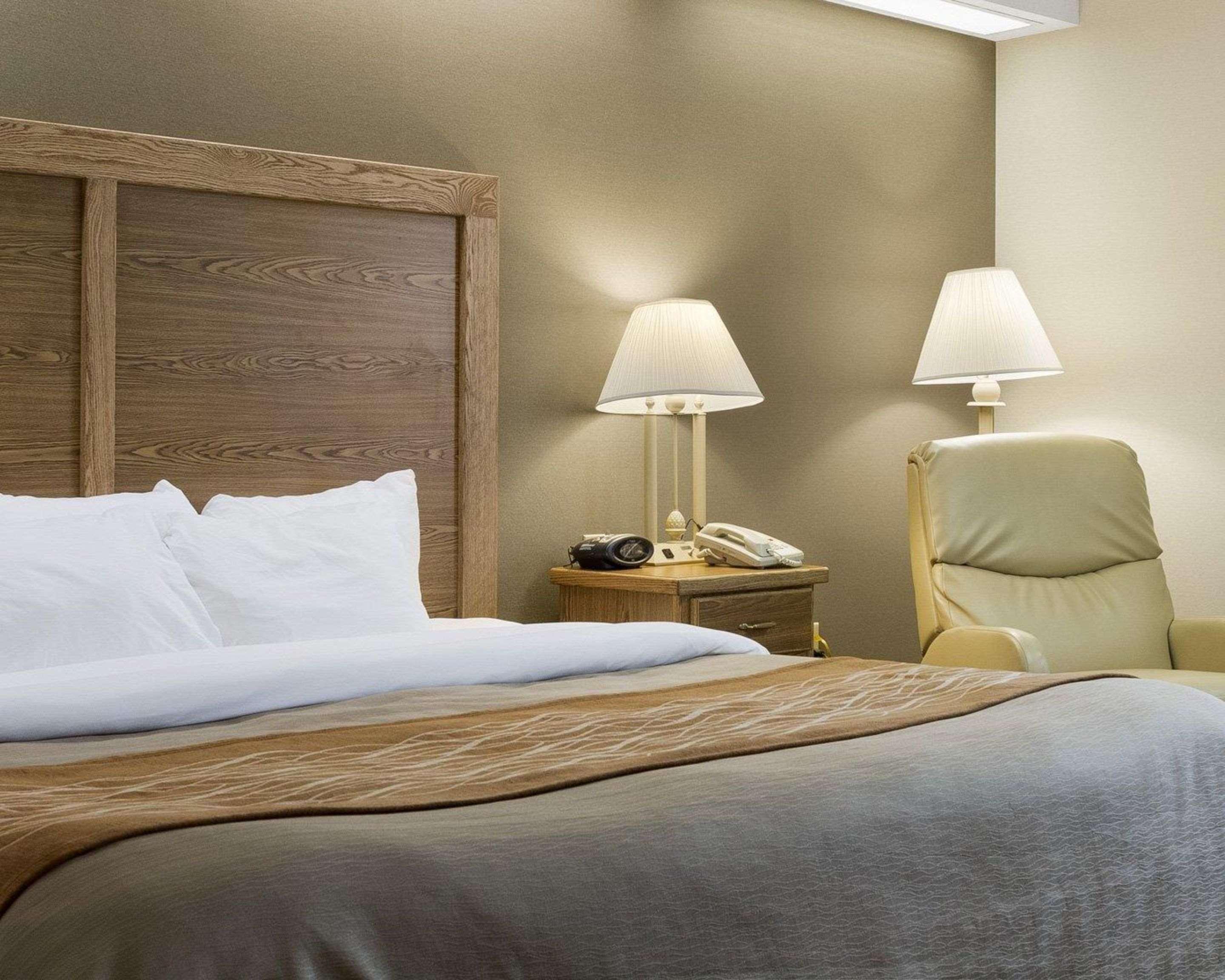 Quality Inn Bismarck I-94 Екстер'єр фото