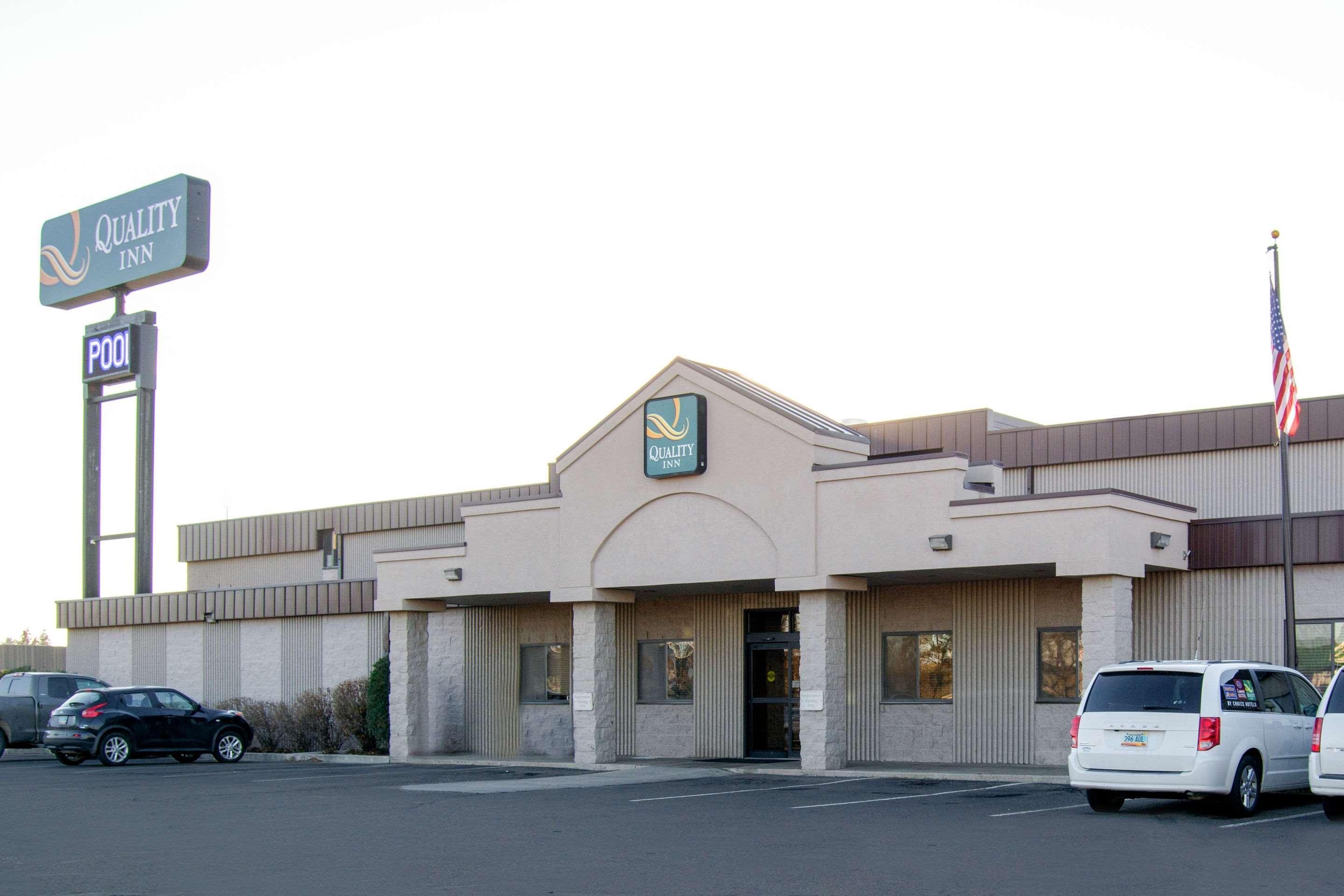 Quality Inn Bismarck I-94 Екстер'єр фото